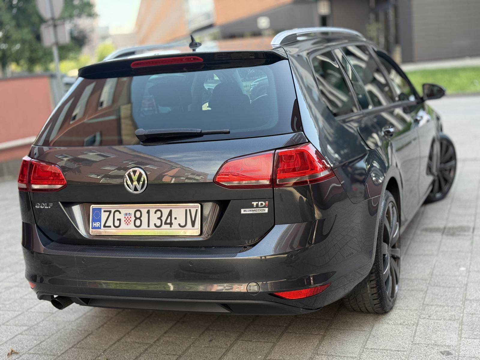 VW Golf 7 Variant 1,6 TDI DSG / ALLSTAR / SAMO 168tkm / NAVI / PDC, fotografija 5