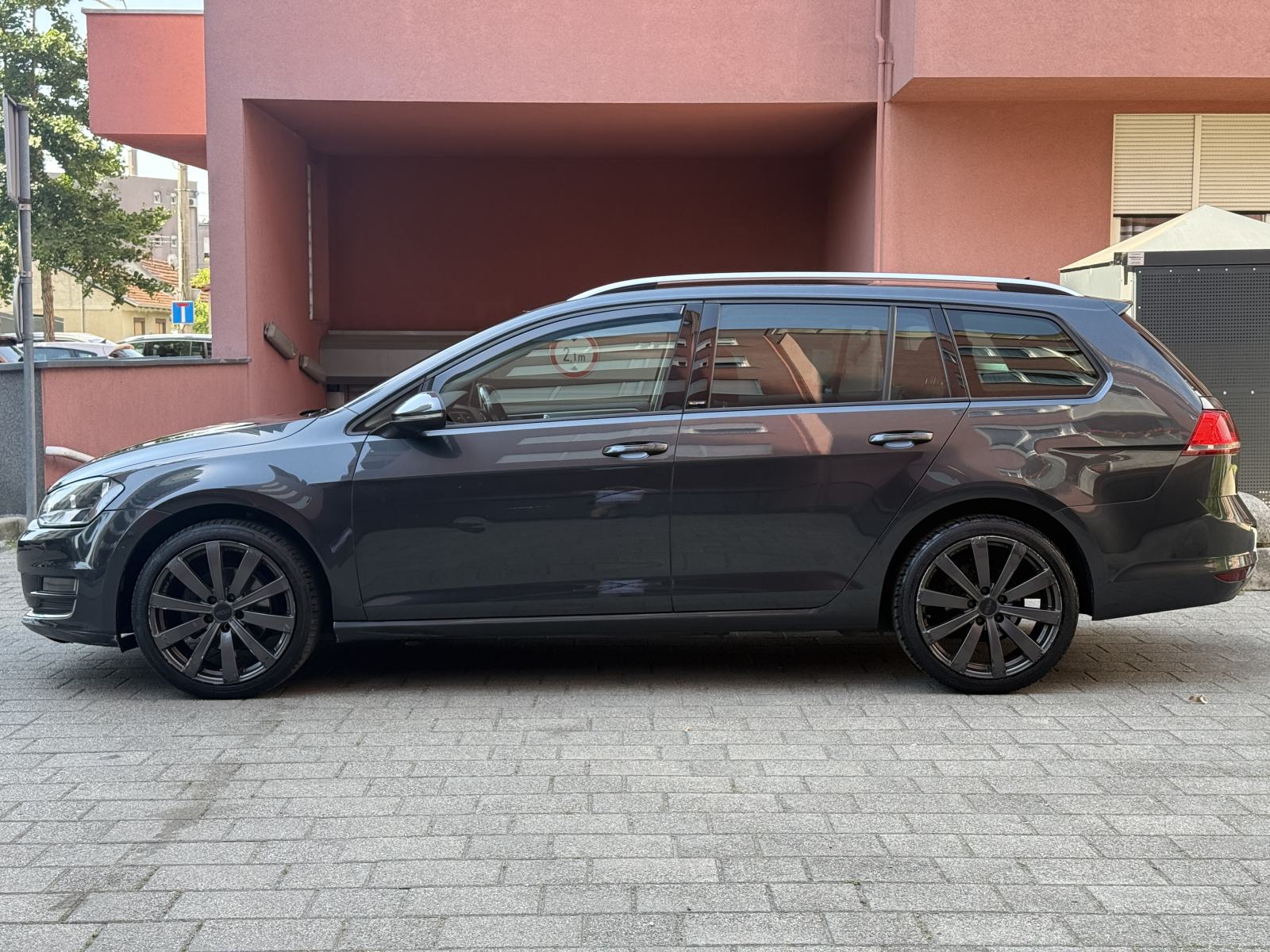 VW Golf 7 Variant 1,6 TDI DSG / ALLSTAR / SAMO 168tkm / NAVI / PDC, fotografija 8