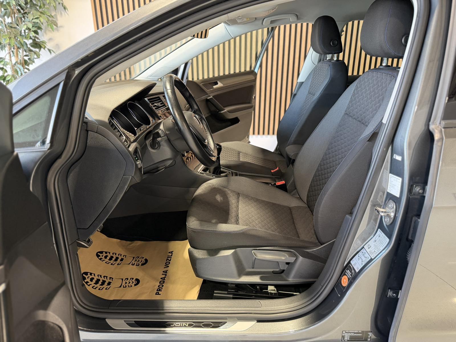 VW Golf 7.5 Variant 1,6 TDI JOIN *NAVI - ACC -CARPLAY - 12 MJ JAMSTVO*, fotografija 19
