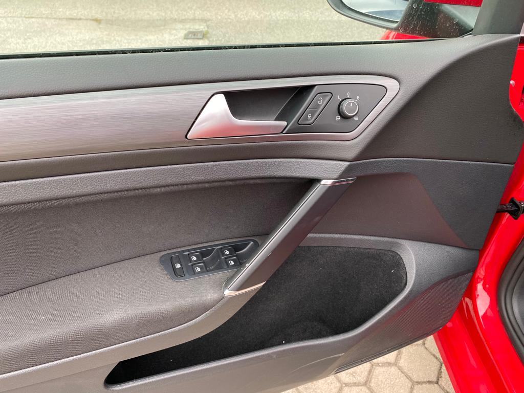 VW Golf 7 Variant 1,6 TDI, RADAR, KLIMA, 4 X GARANCIJA !, fotografija 18