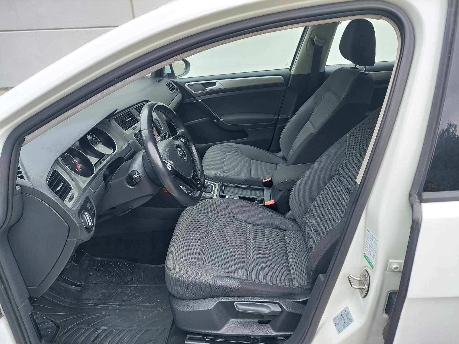 VW Golf 7 Variant 1,6 TDI, fotografija 12