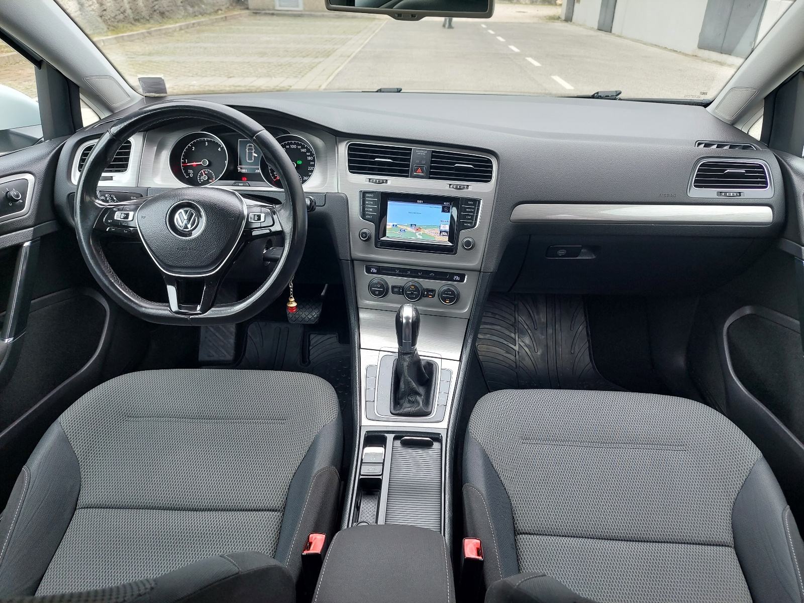 VW Golf 7 Variant 1,6 TDI, fotografija 11