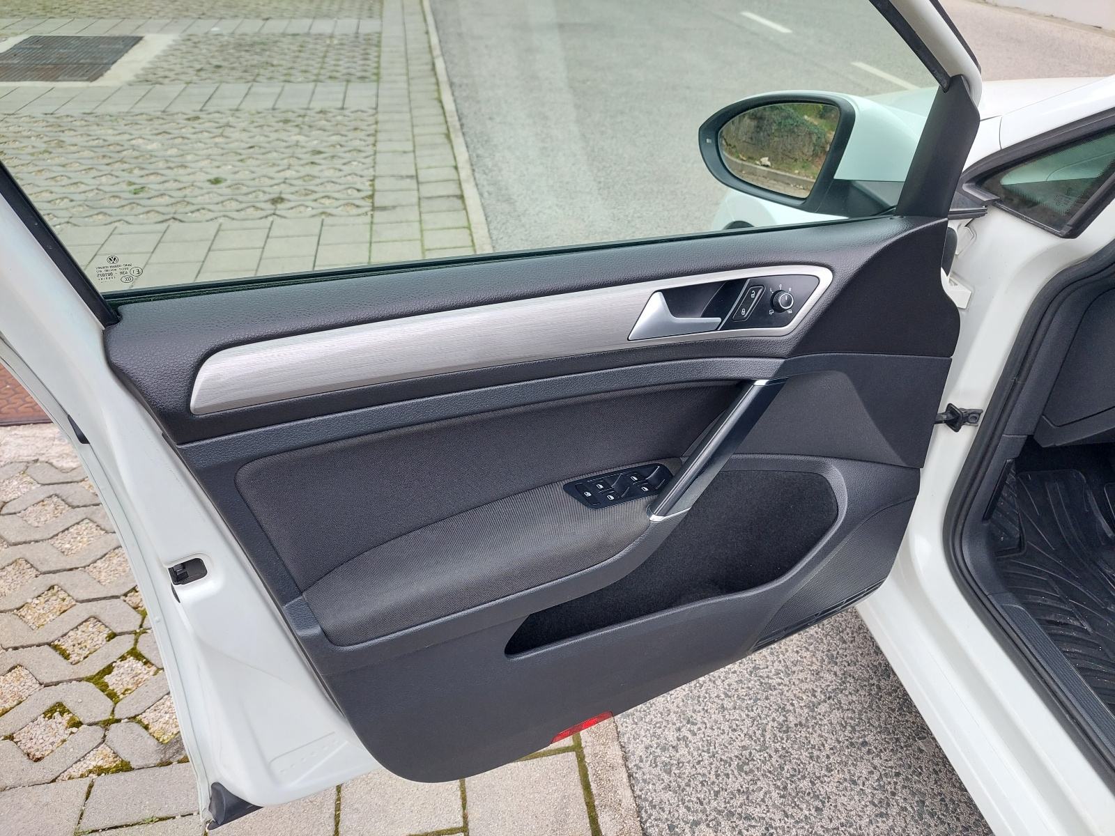 VW Golf 7 Variant 1,6 TDI, fotografija 19