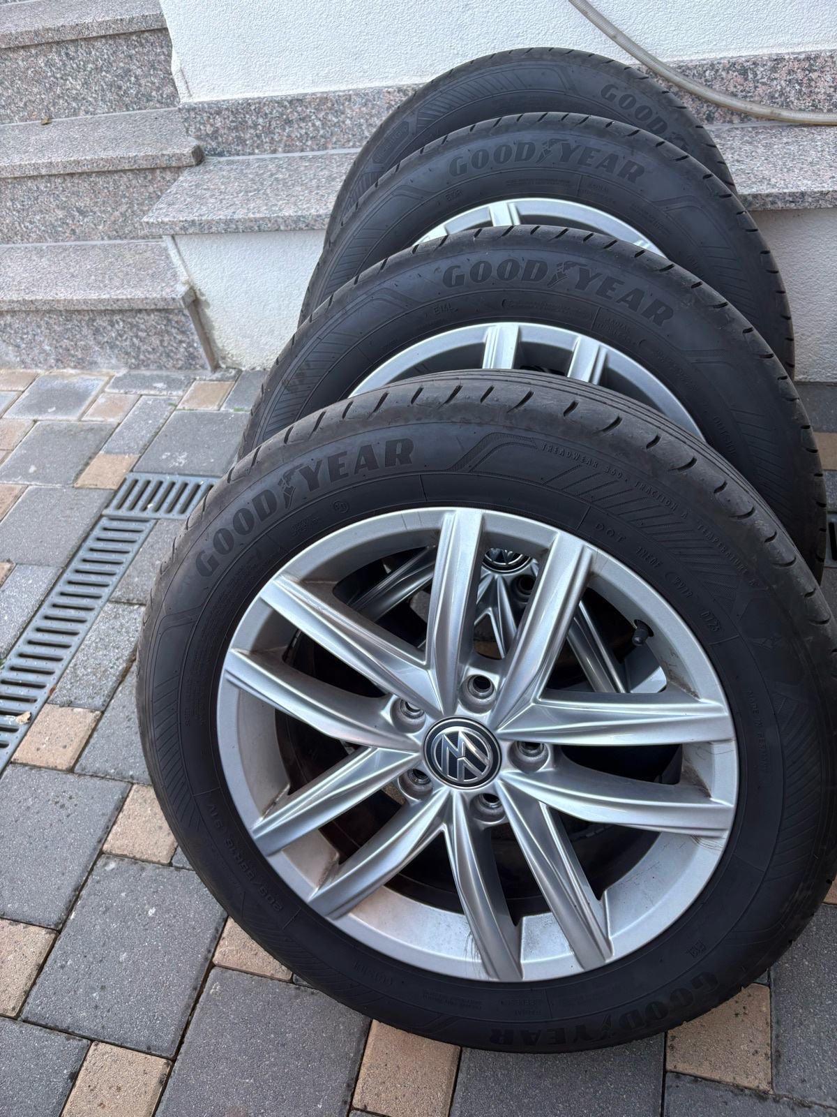 VW Golf 7.5 Variant 1,6 TDI 2020 god., fotografija 5