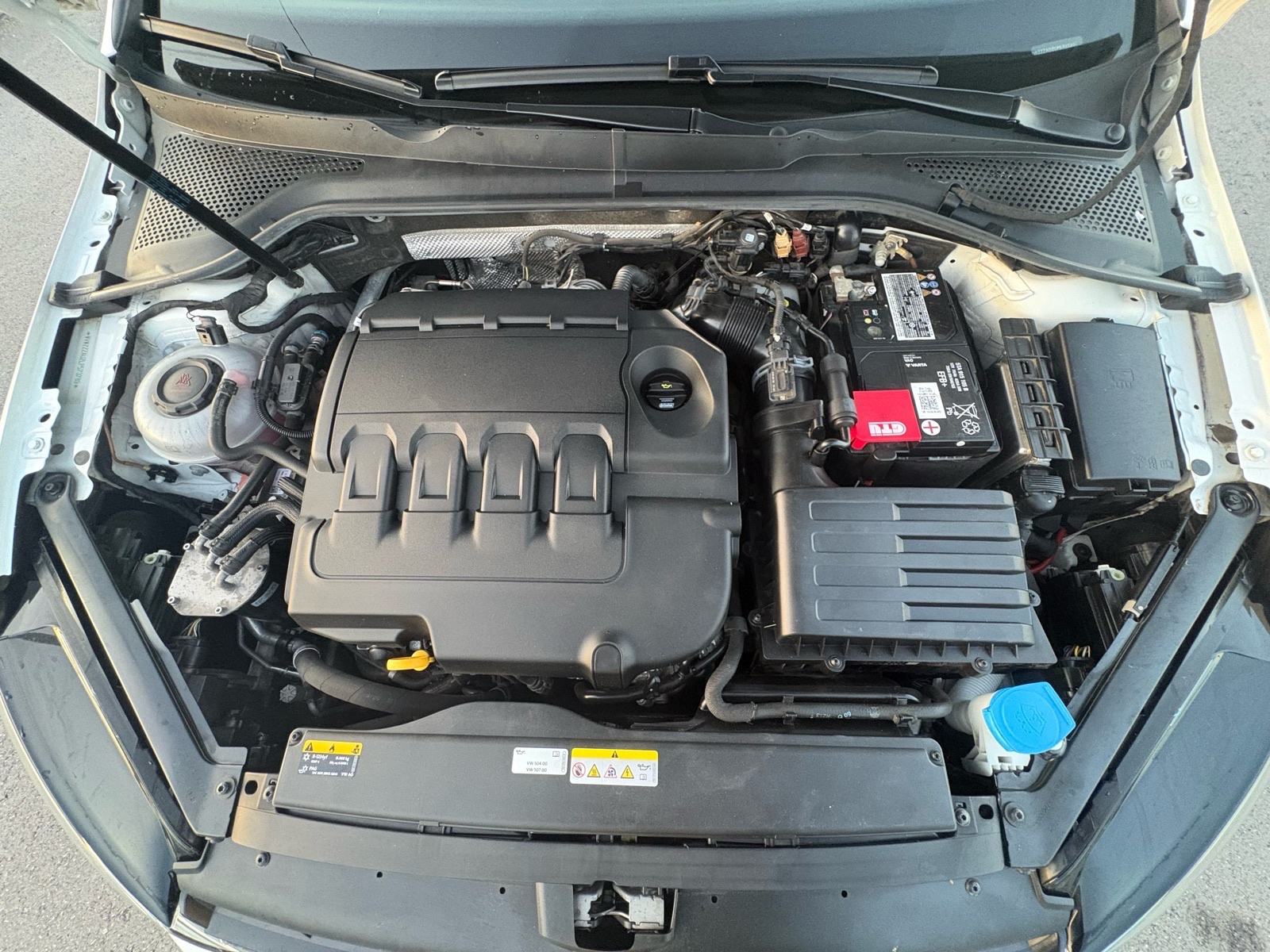 VW Golf 7.5 Variant 1,6 TDI 2020 god., fotografija 8