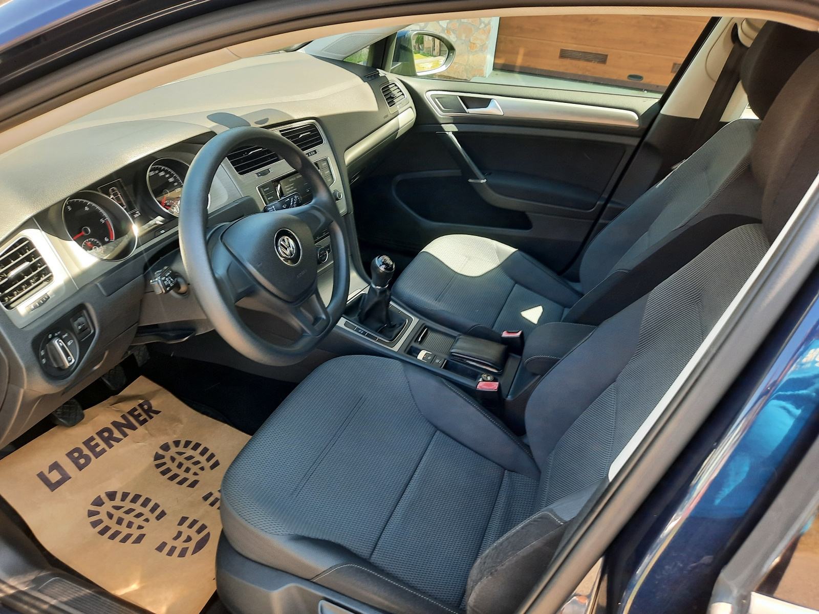 VW Golf 7 Variant 1,6 TDI, fotografija 9