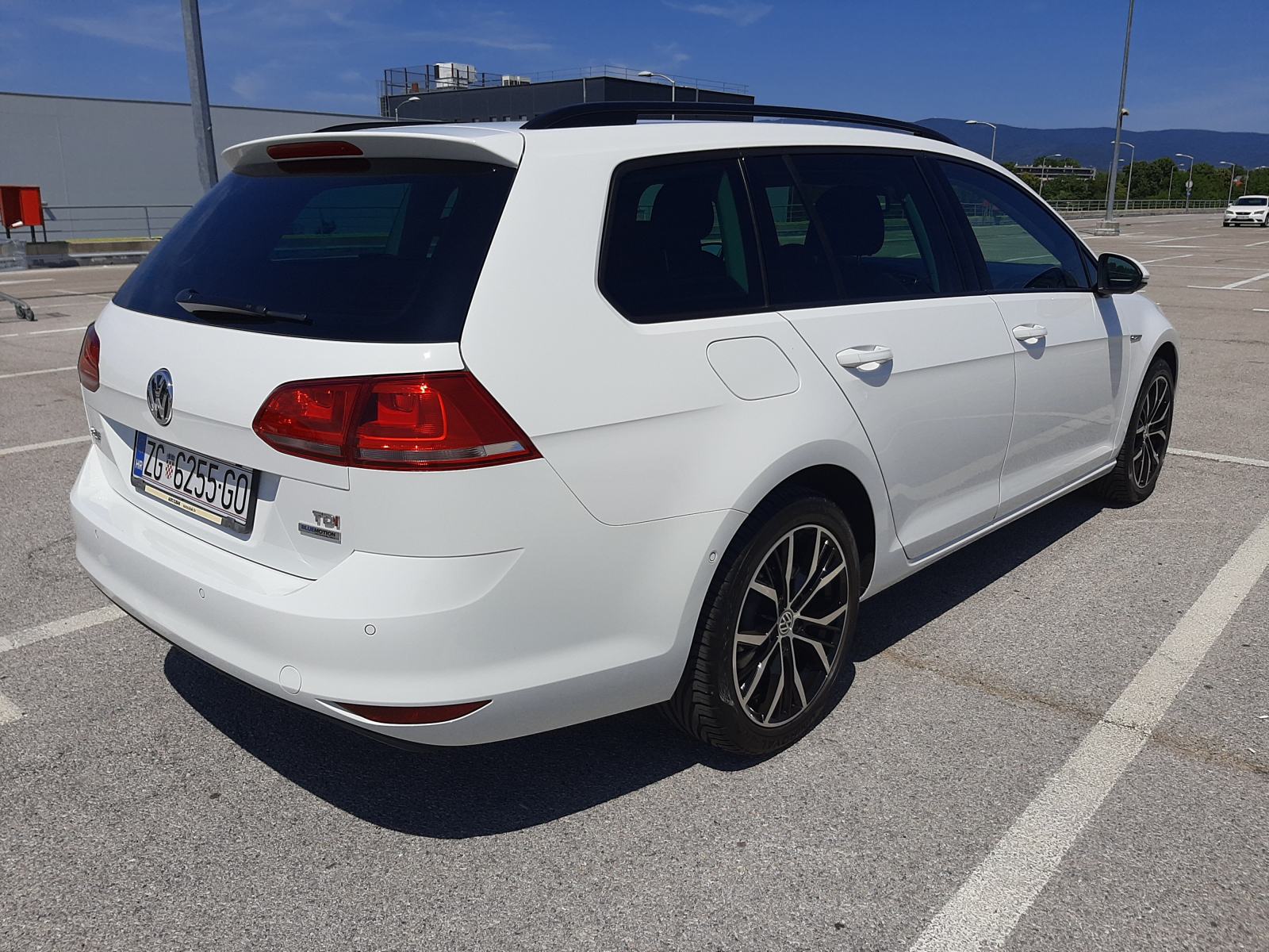 VW Golf 7 Variant 1,6 TDI CUP, fotografija 3