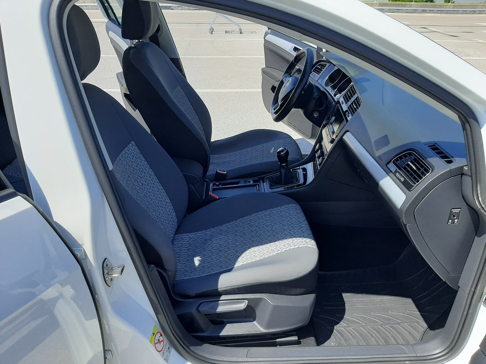 VW Golf 7 Variant 1,6 TDI CUP, fotografija 13
