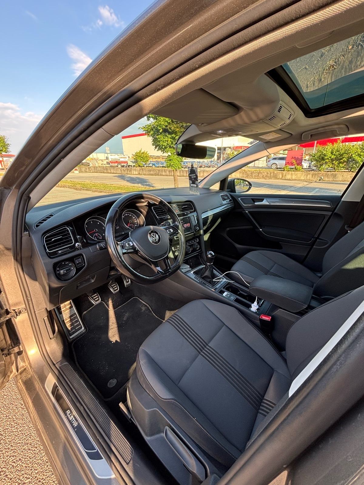 VW Golf 7 Variant 2,0 TDI BMT, fotografija 11