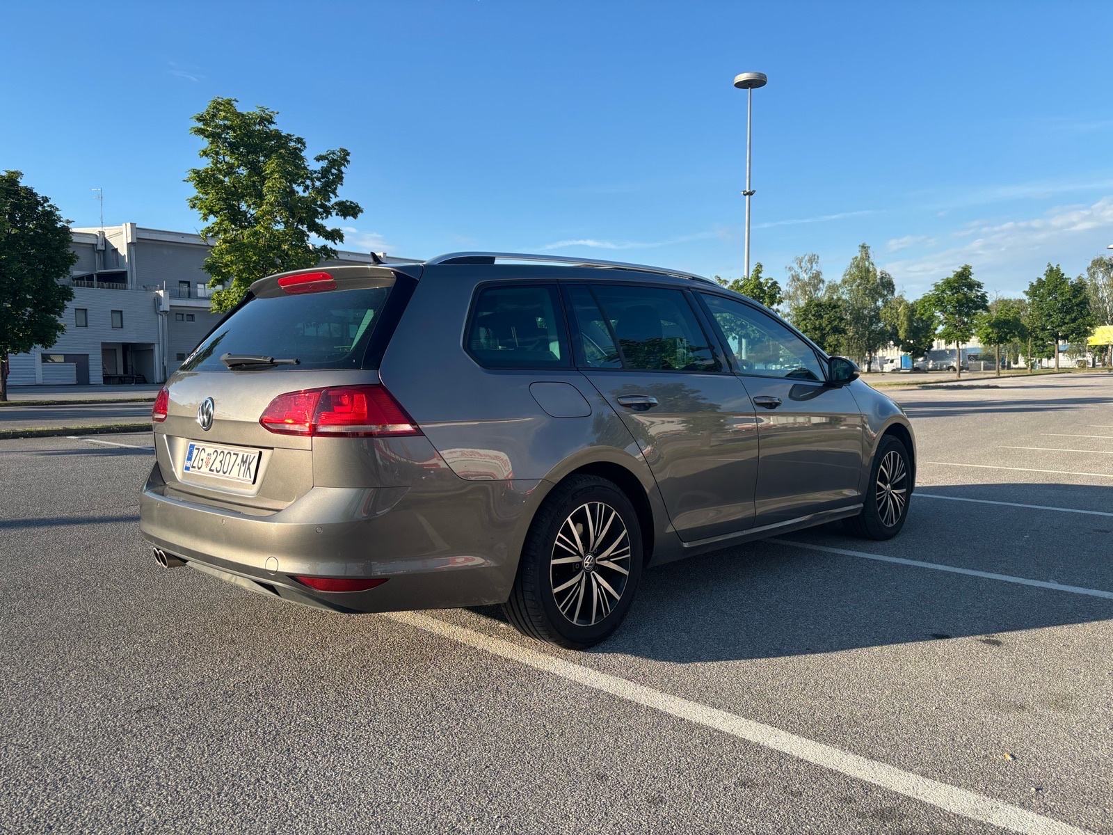 VW Golf 7 Variant 2,0 TDI BMT, fotografija 4