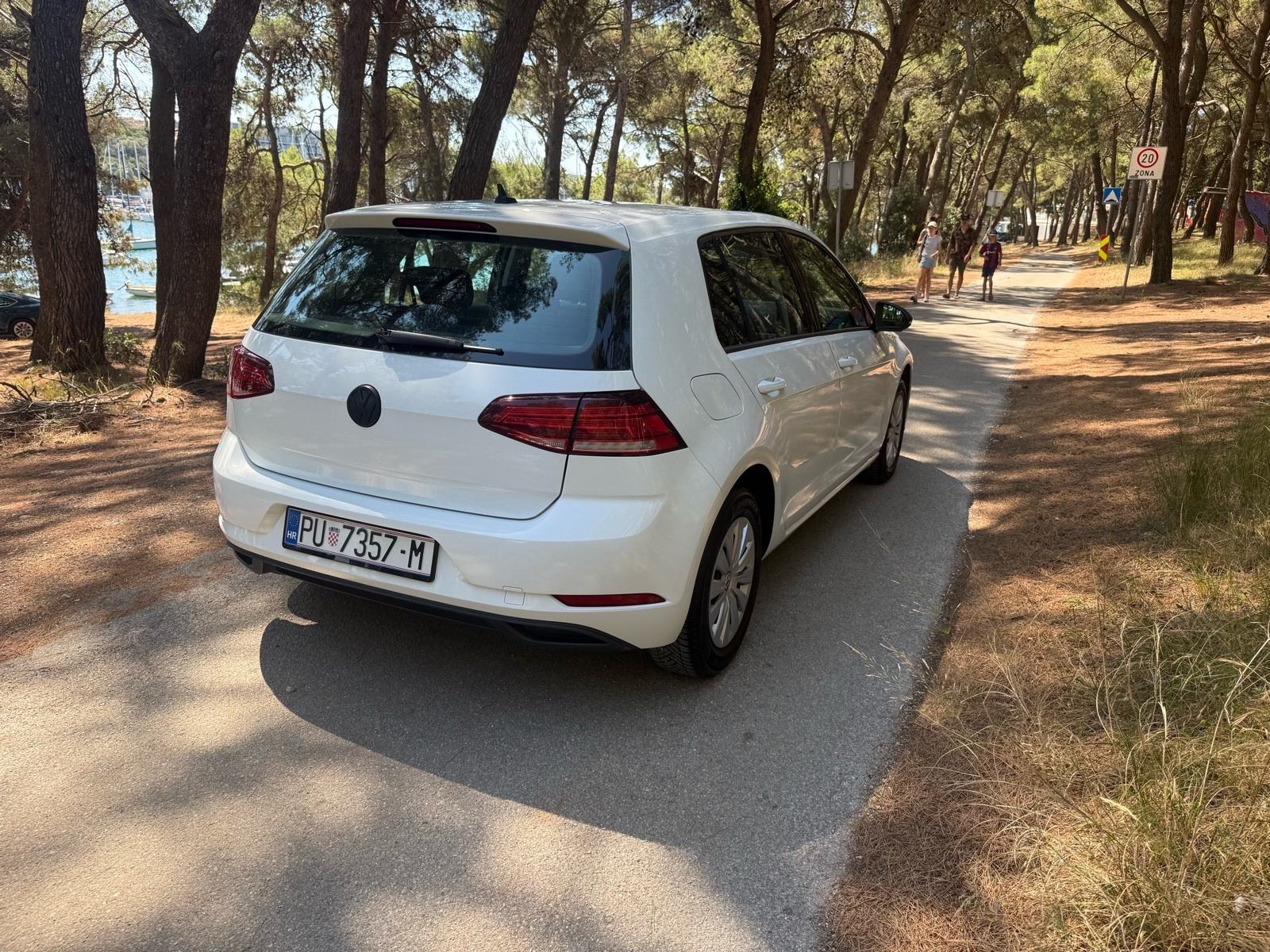 VW Golf 7.5 1.0 TSI Trendline, fotografija 3