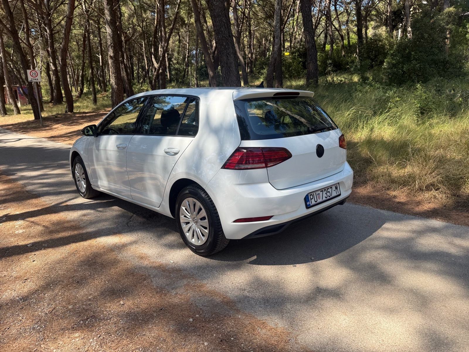 VW Golf 7.5 1.0 TSI Trendline, fotografija 4