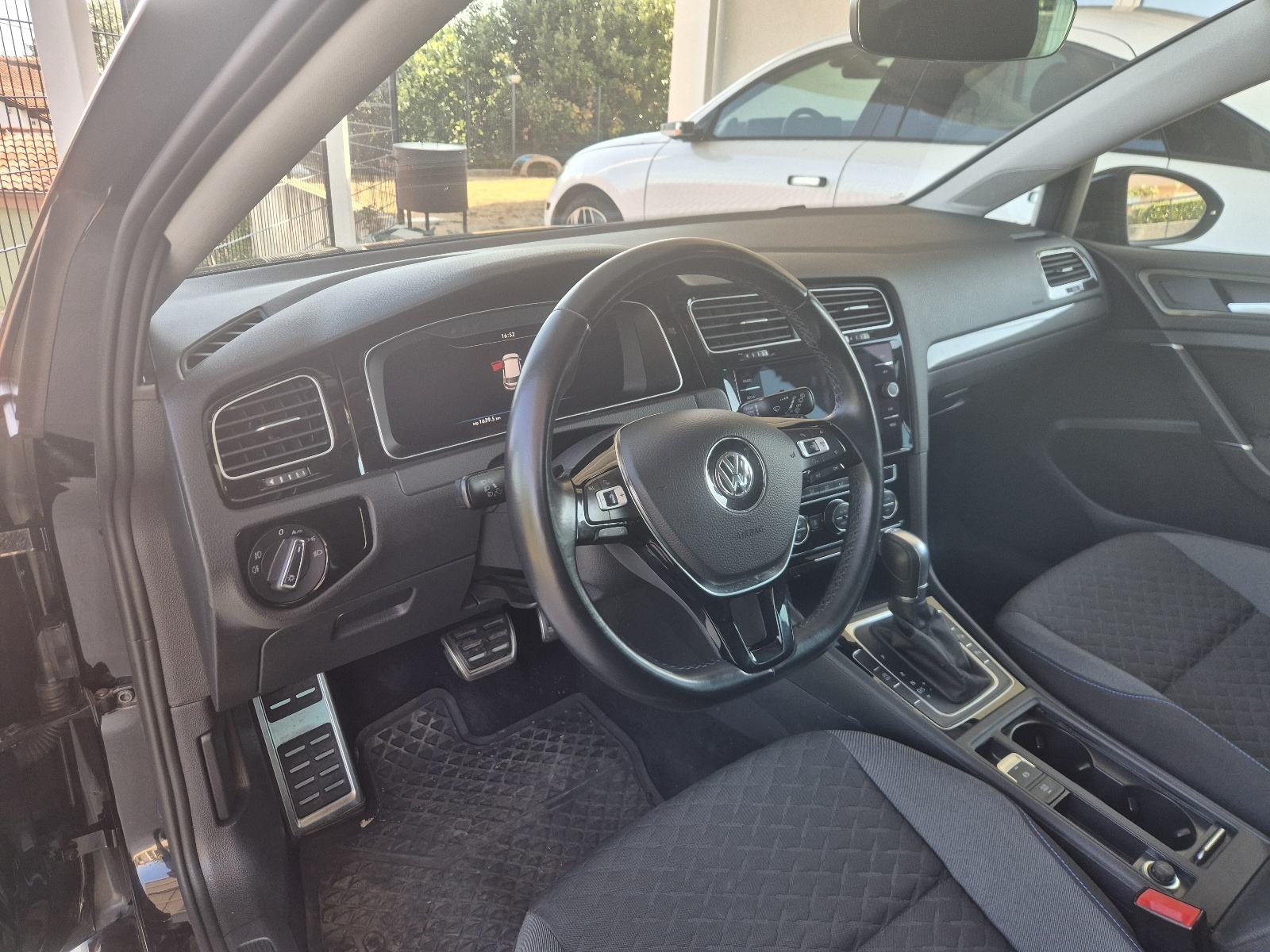 VW Golf 7.5 1,5 TSI DSG automatik, fotografija 2