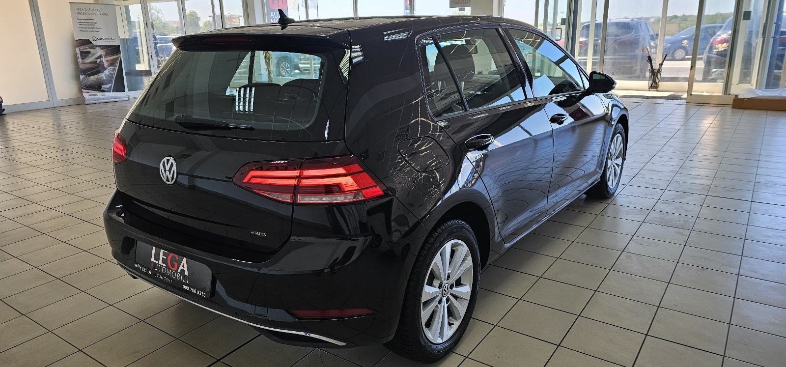 VW Golf 7,5 1,6 TDI COMFORTLINE,SAMO 104tkm, fotografija 3