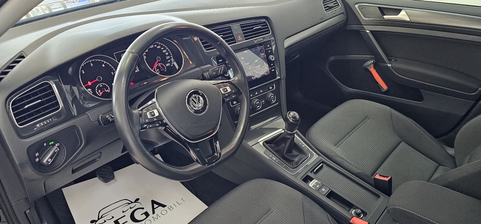 VW Golf 7,5 1,6 TDI COMFORTLINE,SAMO 104tkm, fotografija 10