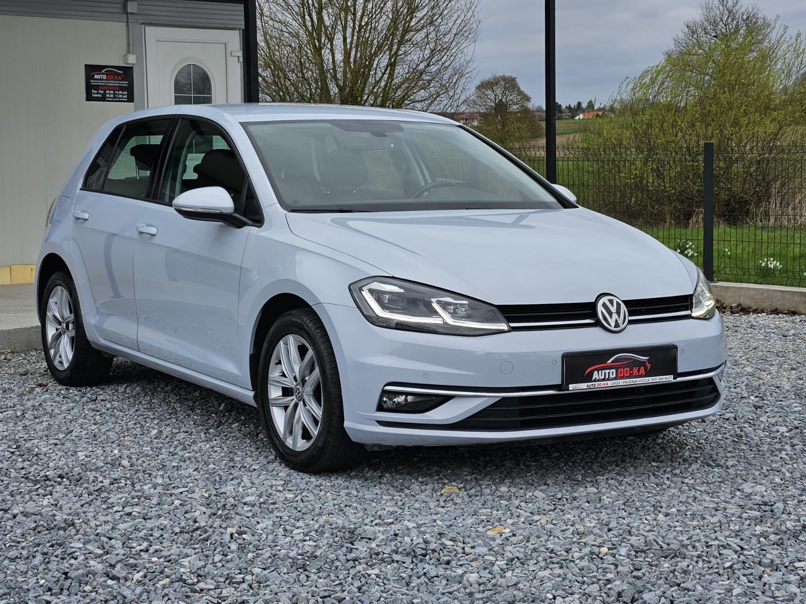 VW Golf 7.5 1,6 TDI FULL LED SVIJETLA, fotografija 2