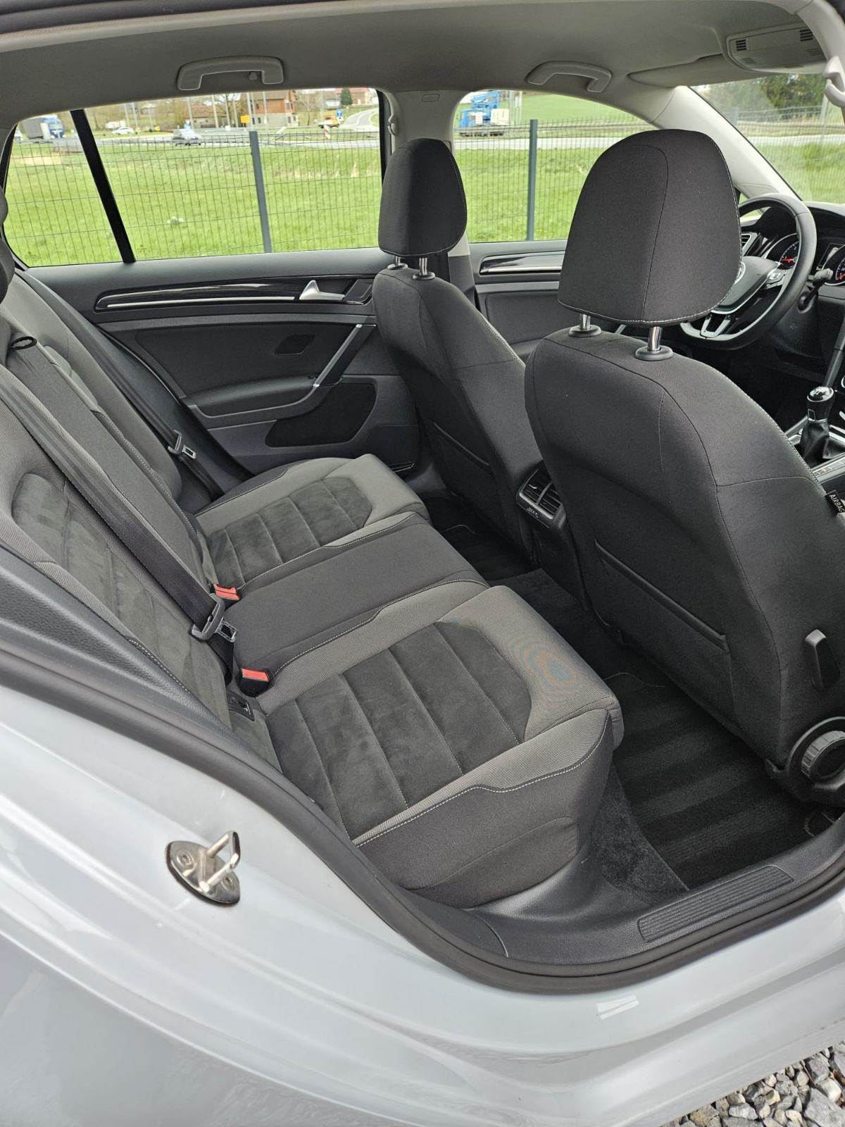 VW Golf 7.5 1,6 TDI FULL LED SVIJETLA, fotografija 14