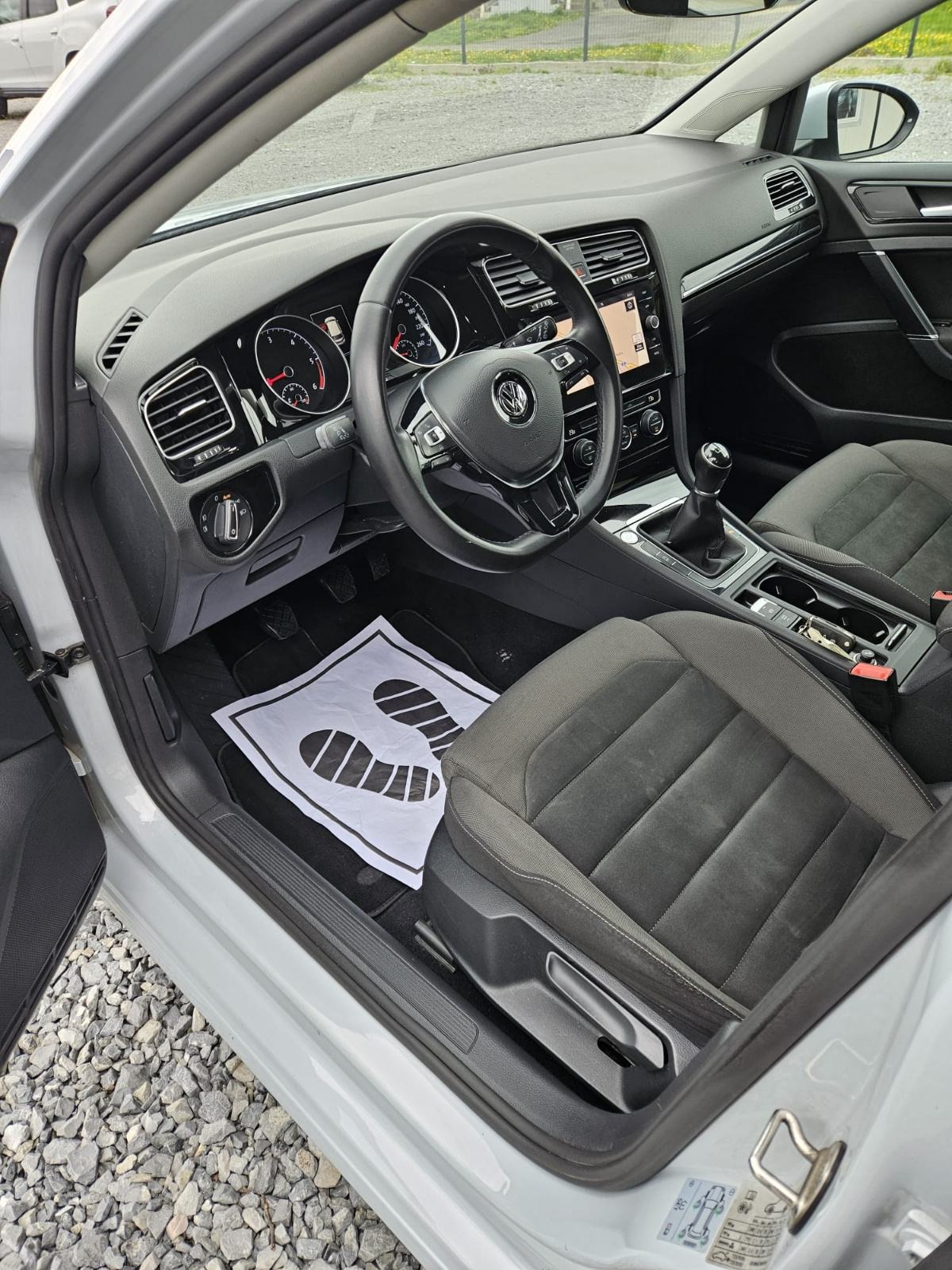 VW Golf 7.5 1,6 TDI FULL LED SVIJETLA, fotografija 17
