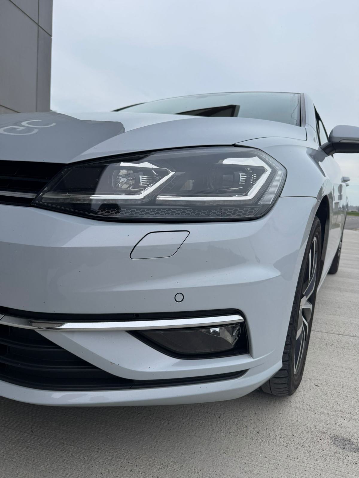 VW Golf 7,5 1,6 TDI FULL LED SVIJETLA..TOP STANJE. bijelo siva perla, fotografija 3