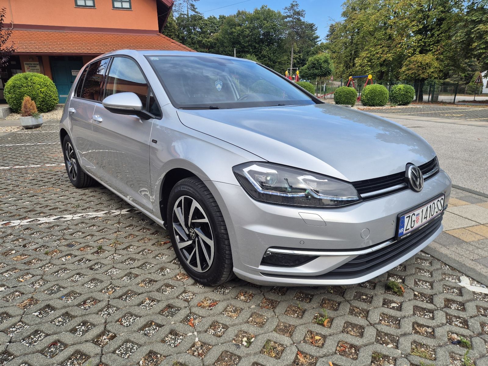 VW Golf 7.5 1,6 TDI JOIN oprema full led svijetla, fotografija 5