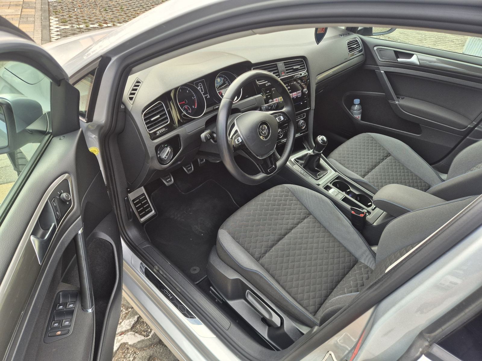 VW Golf 7.5 1,6 TDI JOIN oprema full led svijetla, fotografija 9