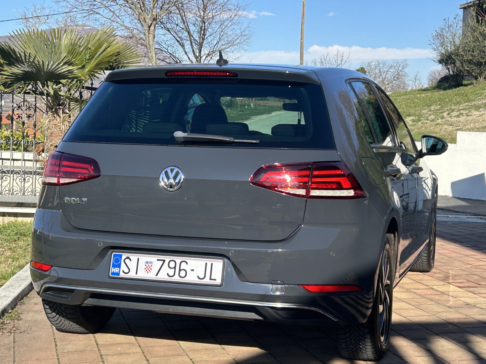 VW Golf 7.5 1,6 TDI,Matrix led svjetla,acc,radar.carplay,navigacija, fotografija 7