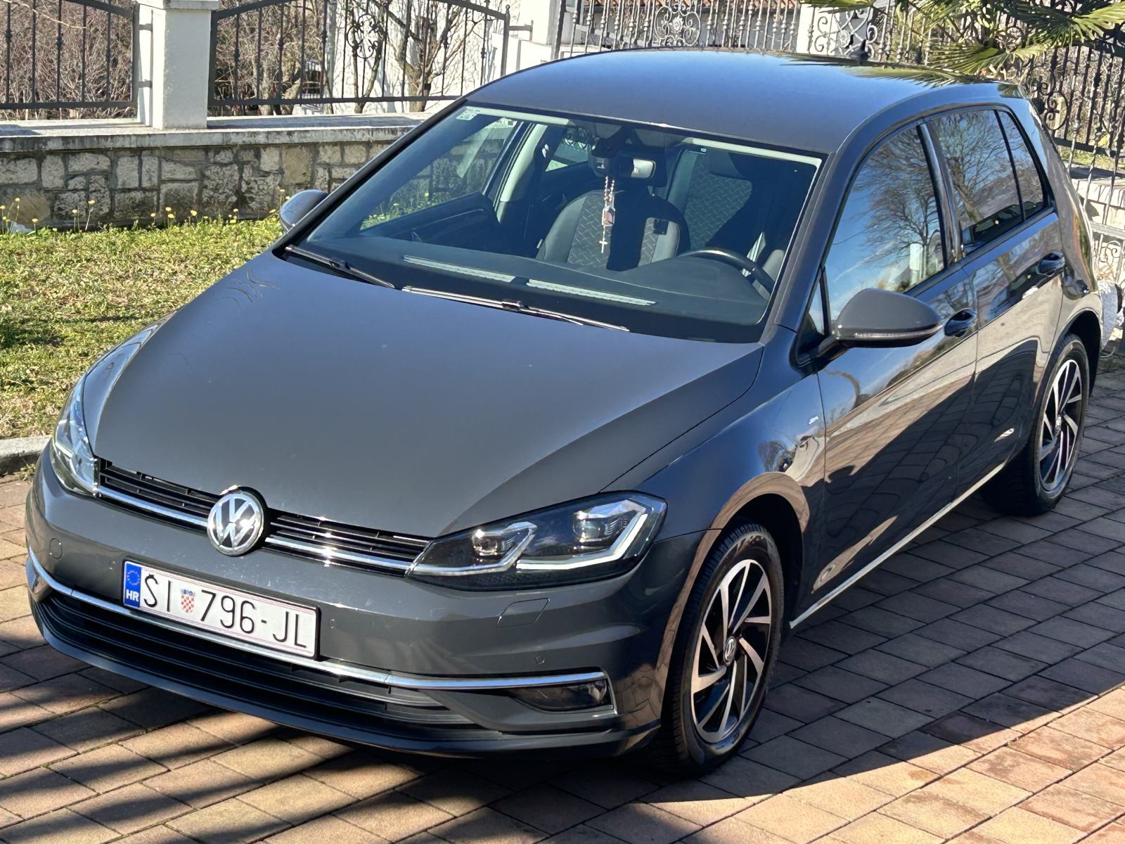 VW Golf 7.5 1,6 TDI,Matrix led svjetla,acc,radar.carplay,navigacija, fotografija 2