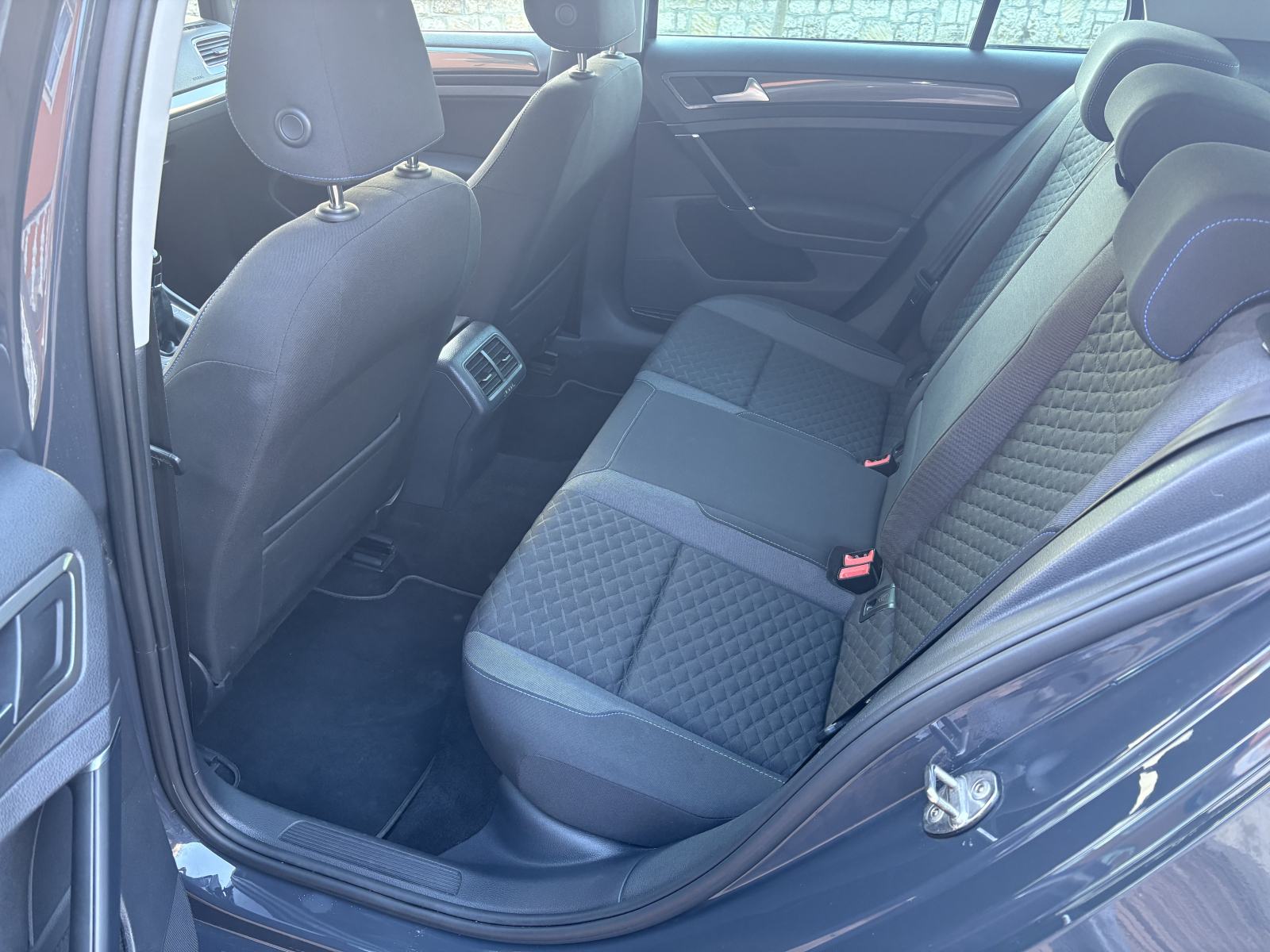 VW Golf 7.5 1,6 TDI,Matrix led svjetla,acc,radar.carplay,navigacija, fotografija 11