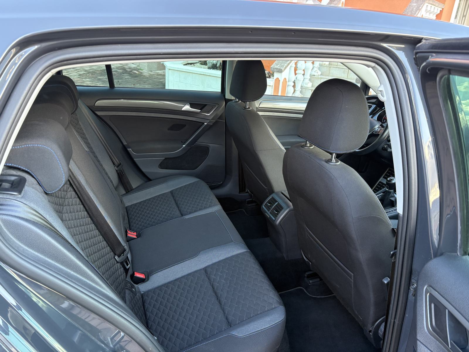 VW Golf 7.5 1,6 TDI,Matrix led svjetla,acc,radar.carplay,navigacija, fotografija 12
