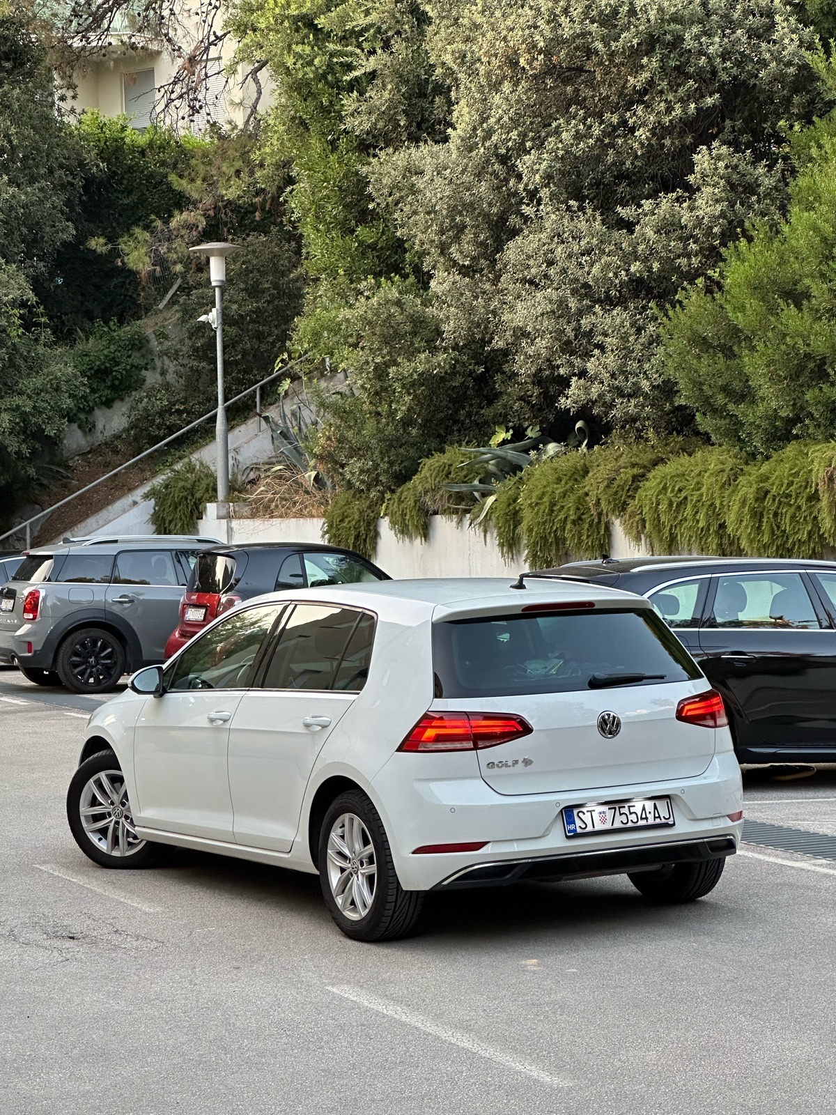 ✅✅ VW Golf 7.5 1,6 TDI RABBIT - MATRIX - Radar - Servis, fotografija 4