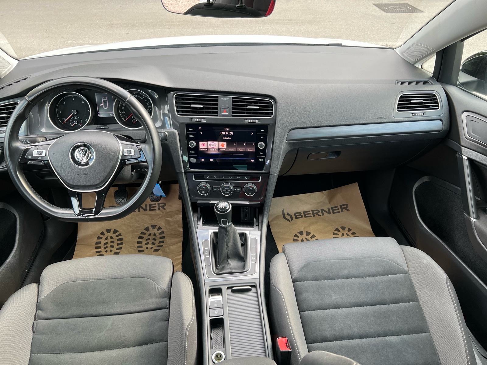 VW Golf 7.5 1,6 TDI *R-Line* // LED // REG 1 GOD !!, fotografija 11