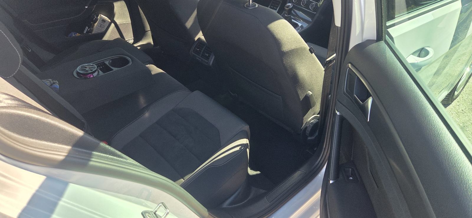 VW Golf 7.5 1,6 TDI R Line,Navi,webasto,Alu 19,Vlasnik vozila,servisna, fotografija 15