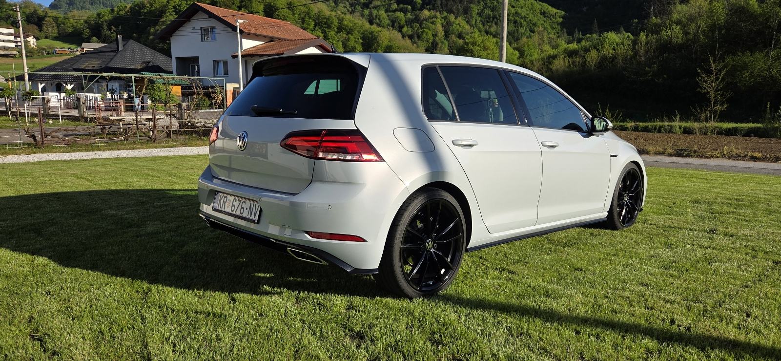 VW Golf 7.5 1,6 TDI R Line,Navi,webasto,Alu 19,Vlasnik vozila,servisna, fotografija 9