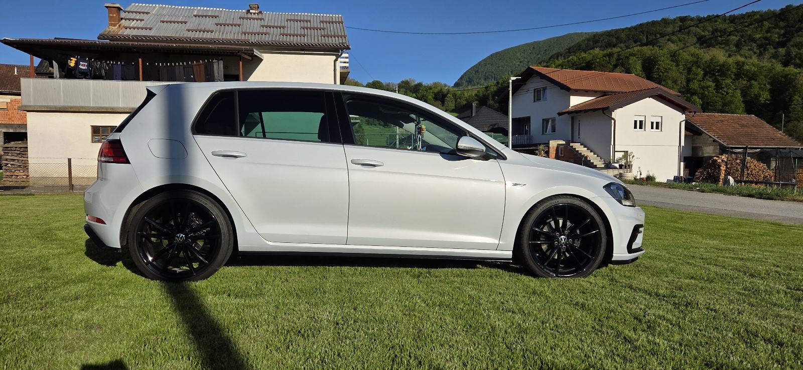 VW Golf 7.5 1,6 TDI R Line,Navi,webasto,Alu 19,Vlasnik vozila,servisna, fotografija 3