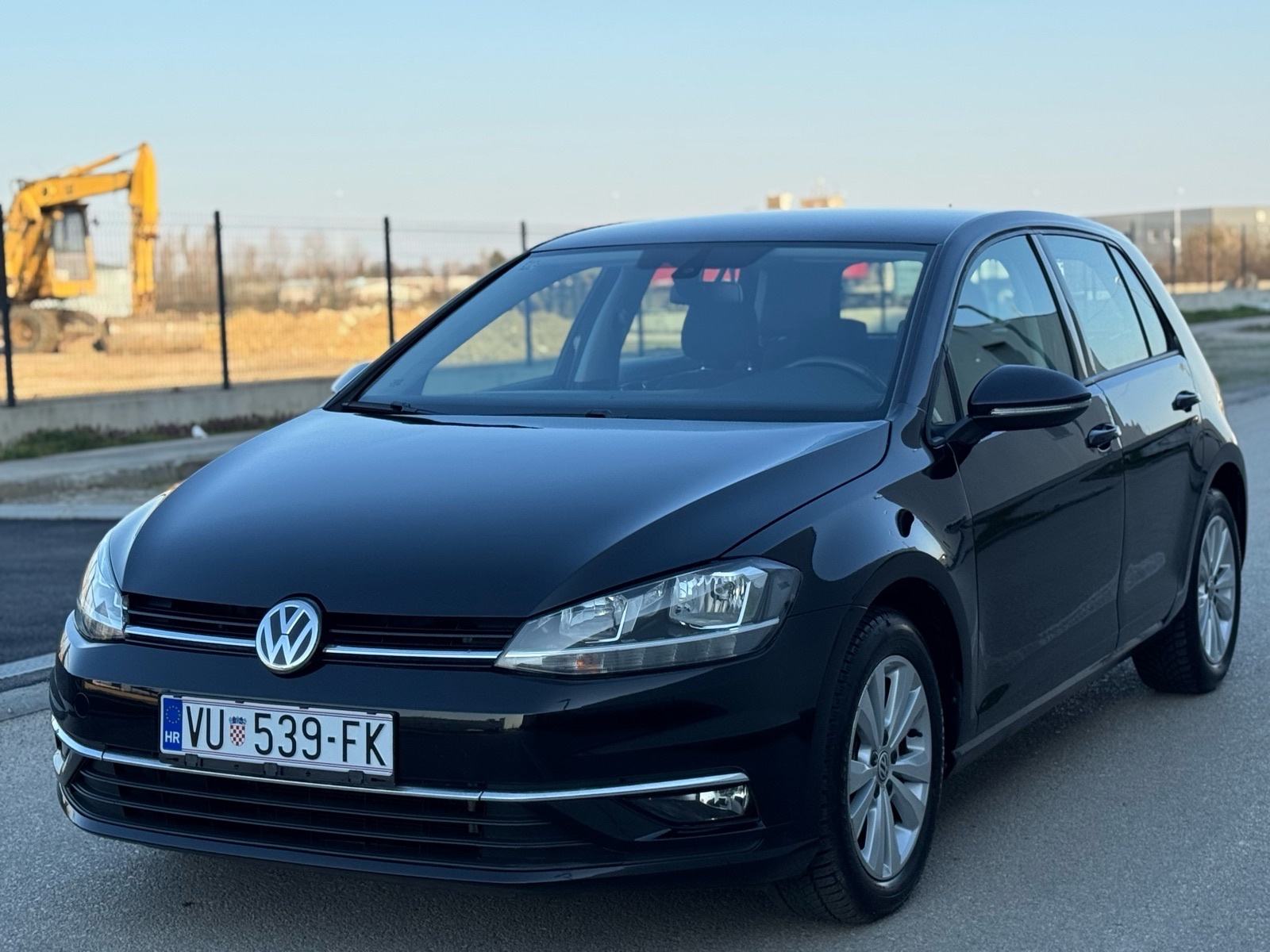 VW Golf 7.5 1,6 TDI, pogled izvana - slika 1