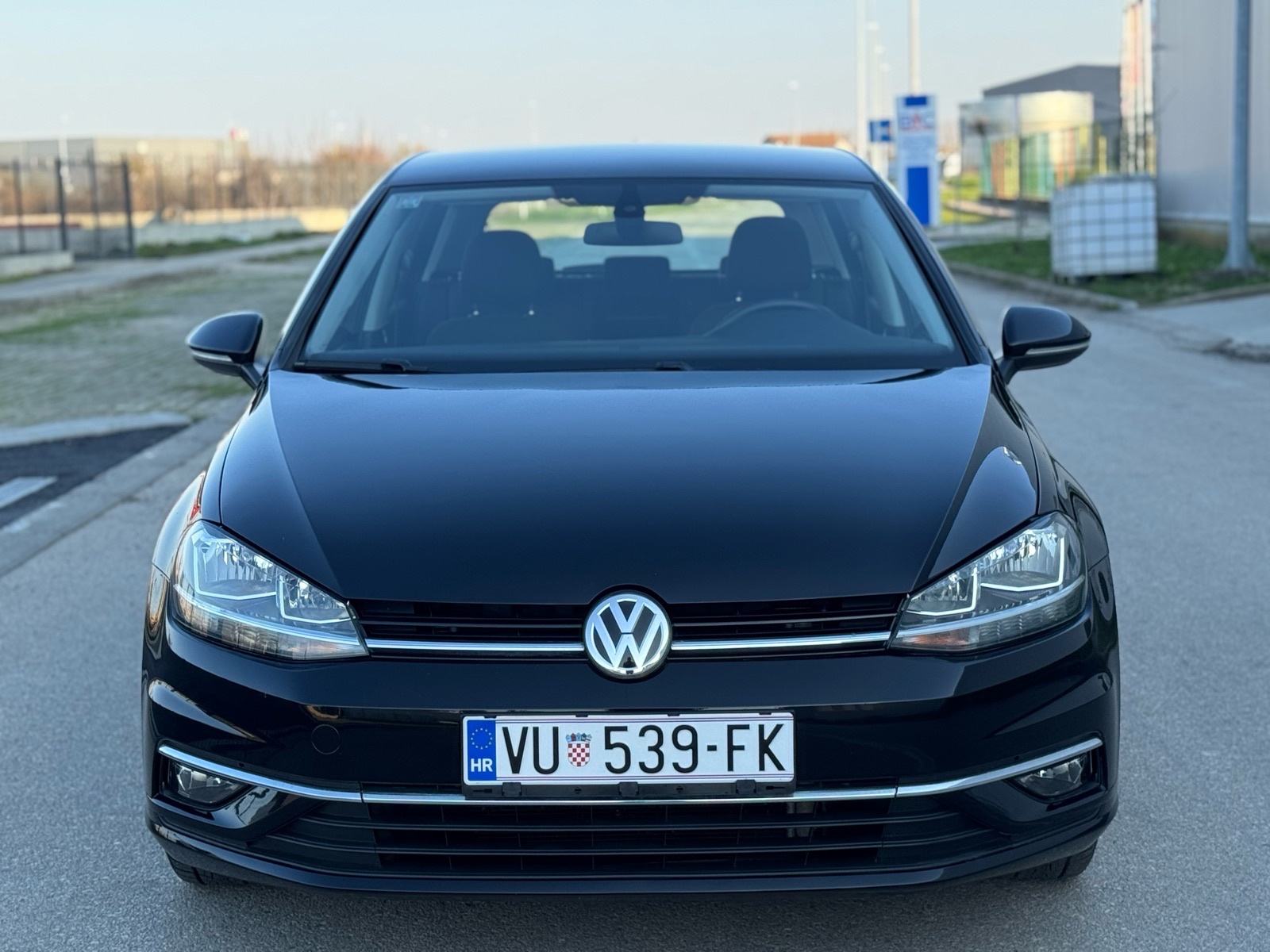 VW Golf 7.5 1,6 TDI, pogled izvana - slika 2