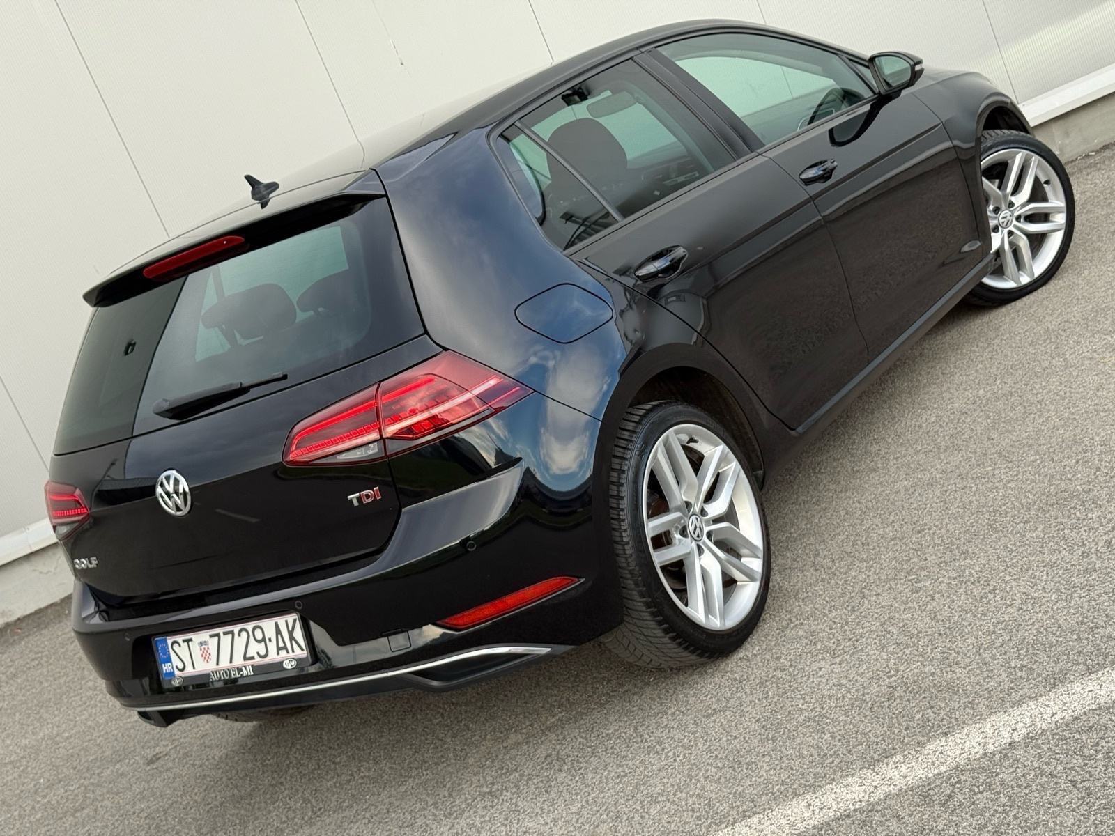 VW Golf 7.5 1.6 TDi*VIRTUAL*MATRIX*ALU18*ATRAKTIVAN*HR AUTO*, fotografija 2