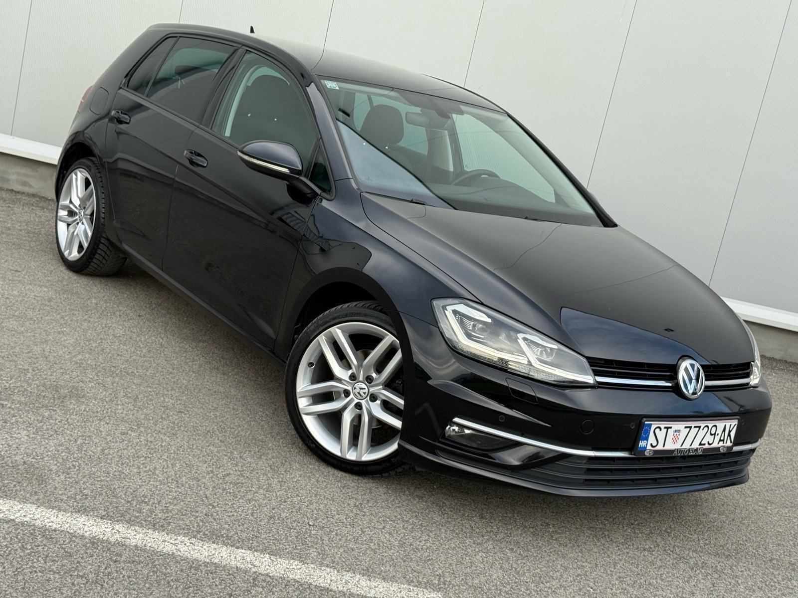 VW Golf 7.5 1.6 TDi*VIRTUAL*MATRIX*ALU18*ATRAKTIVAN*HR AUTO*, fotografija 3