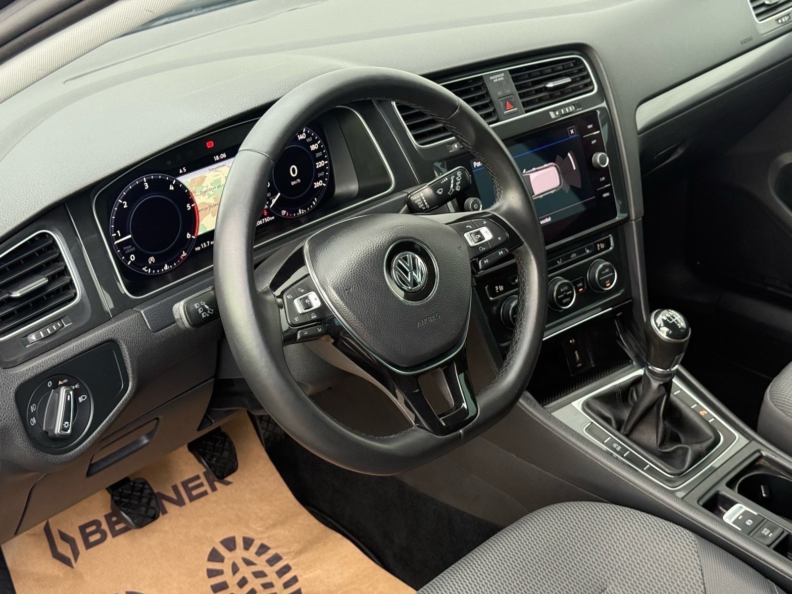 VW Golf 7.5 1.6 TDi*VIRTUAL*MATRIX*ALU18*ATRAKTIVAN*HR AUTO*, fotografija 20
