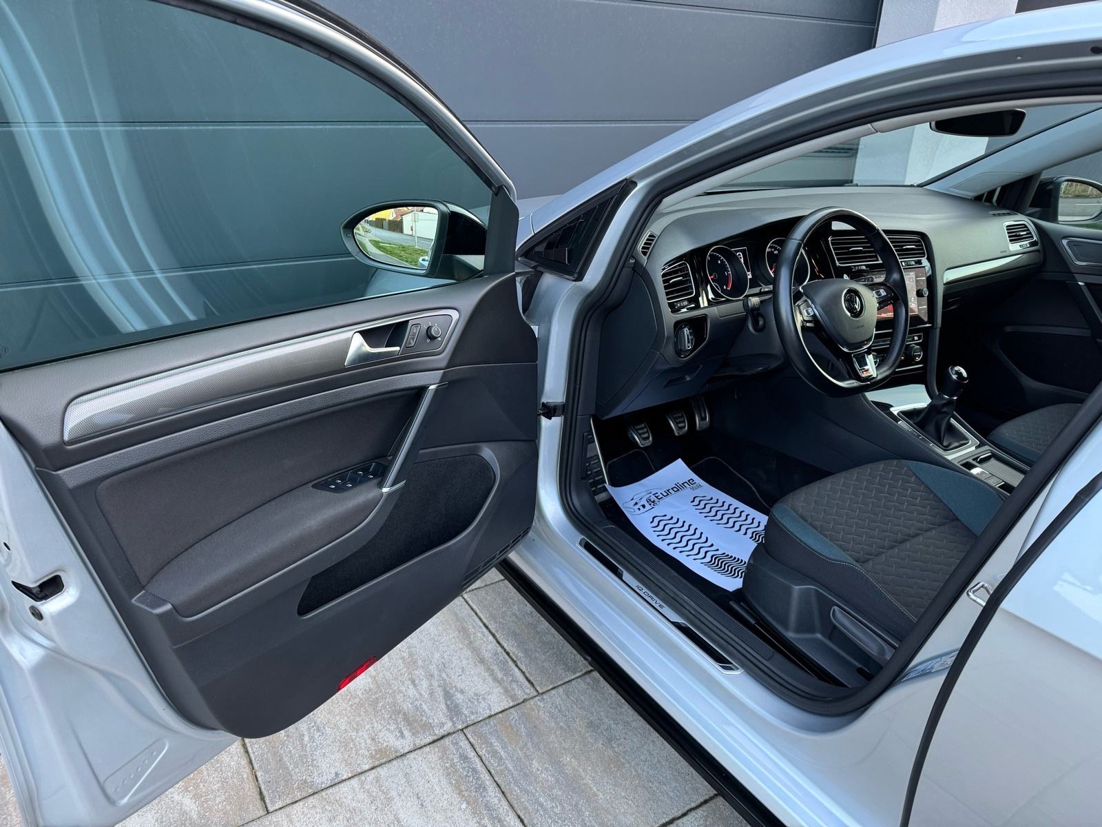 VW Golf 7.5 1.6 TDI - IQ.DRIVE, KAMERA, MRTVI KUT, LEASING BEZ UČEŠĆA, fotografija 14