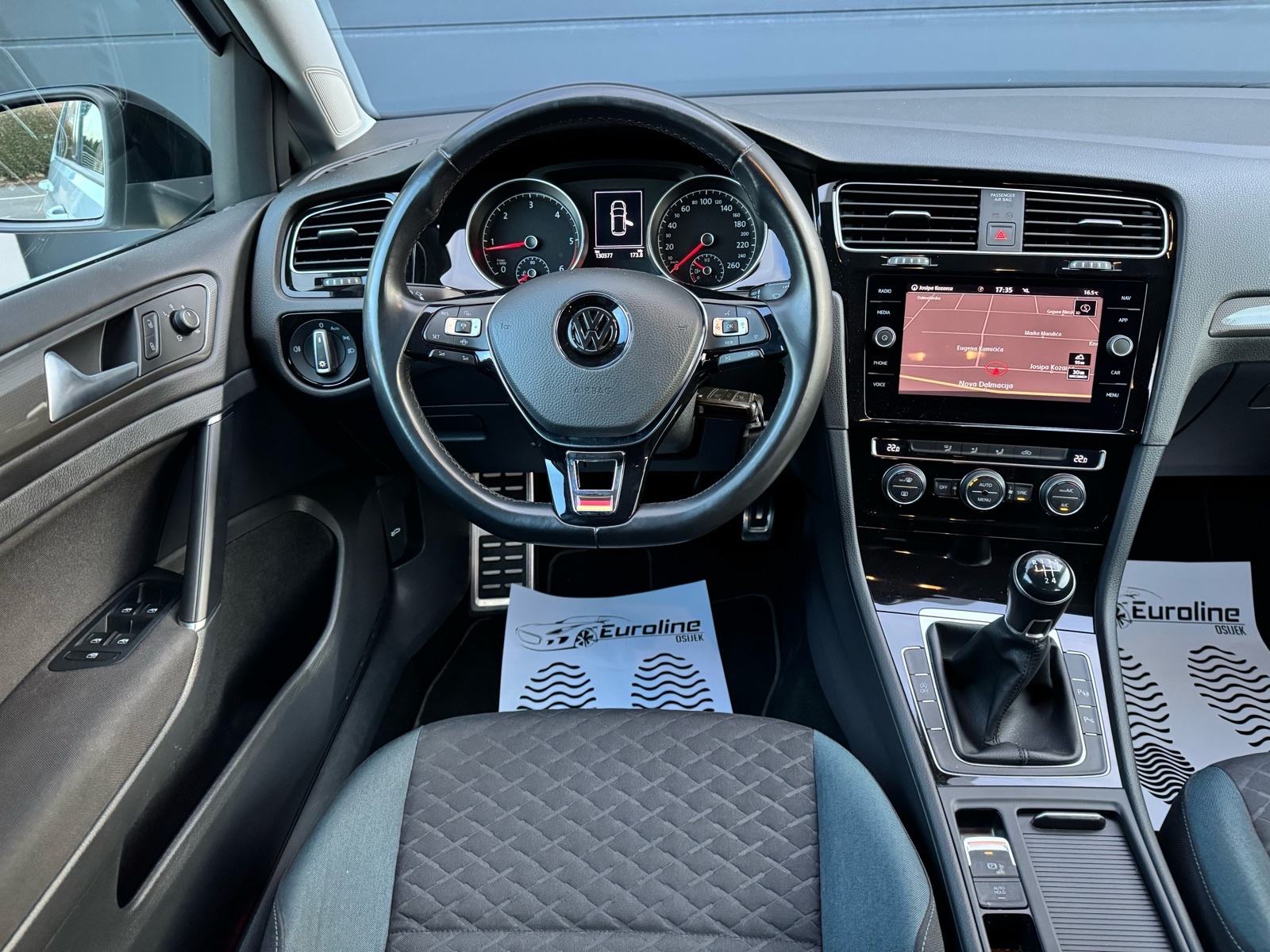 VW Golf 7.5 1.6 TDI - IQ.DRIVE, KAMERA, MRTVI KUT, LEASING BEZ UČEŠĆA, fotografija 18