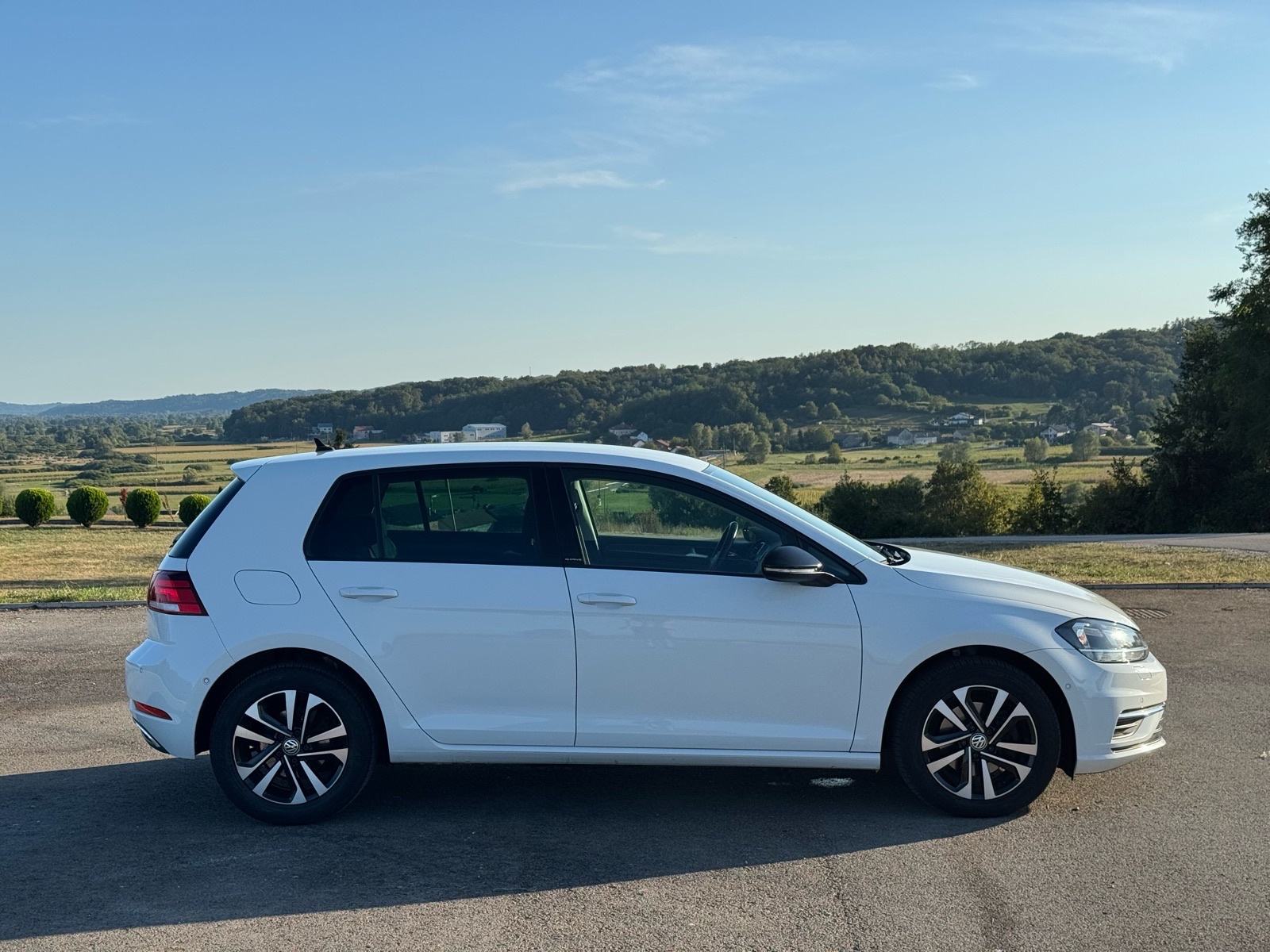 VW Golf 7.5 1.6TDI IQ DRIVE, fotografija 4