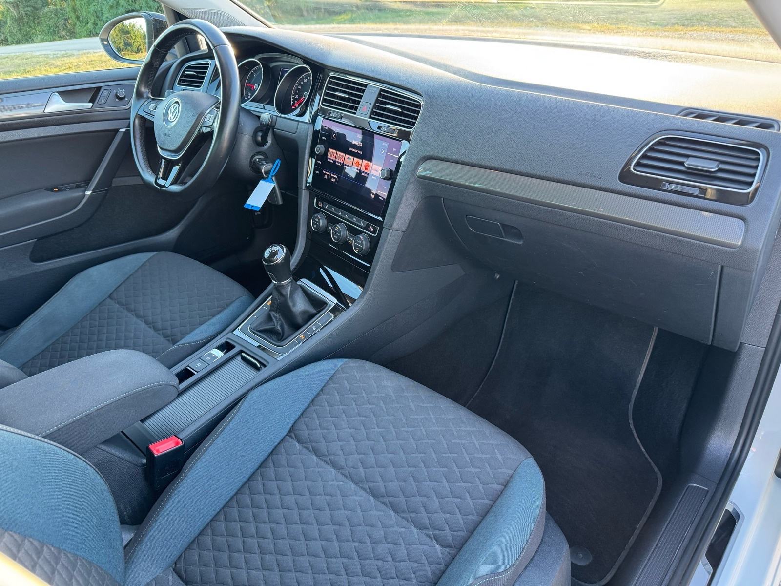 VW Golf 7.5 1.6TDI IQ DRIVE, fotografija 17