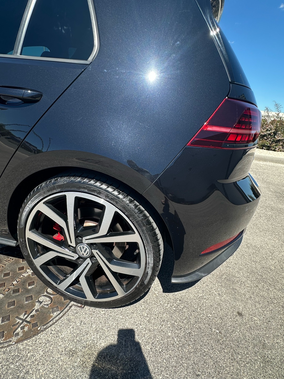 VW Golf 7.5 2,0 GTi PERFORMANCE SNIZENO KEYLESS DYNAUDIO PANORAMA, fotografija 6