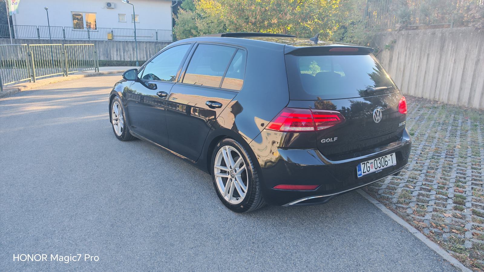 VW Golf 7.5 2,0 TDI 150 KS NAVI PANORAMA, fotografija 2
