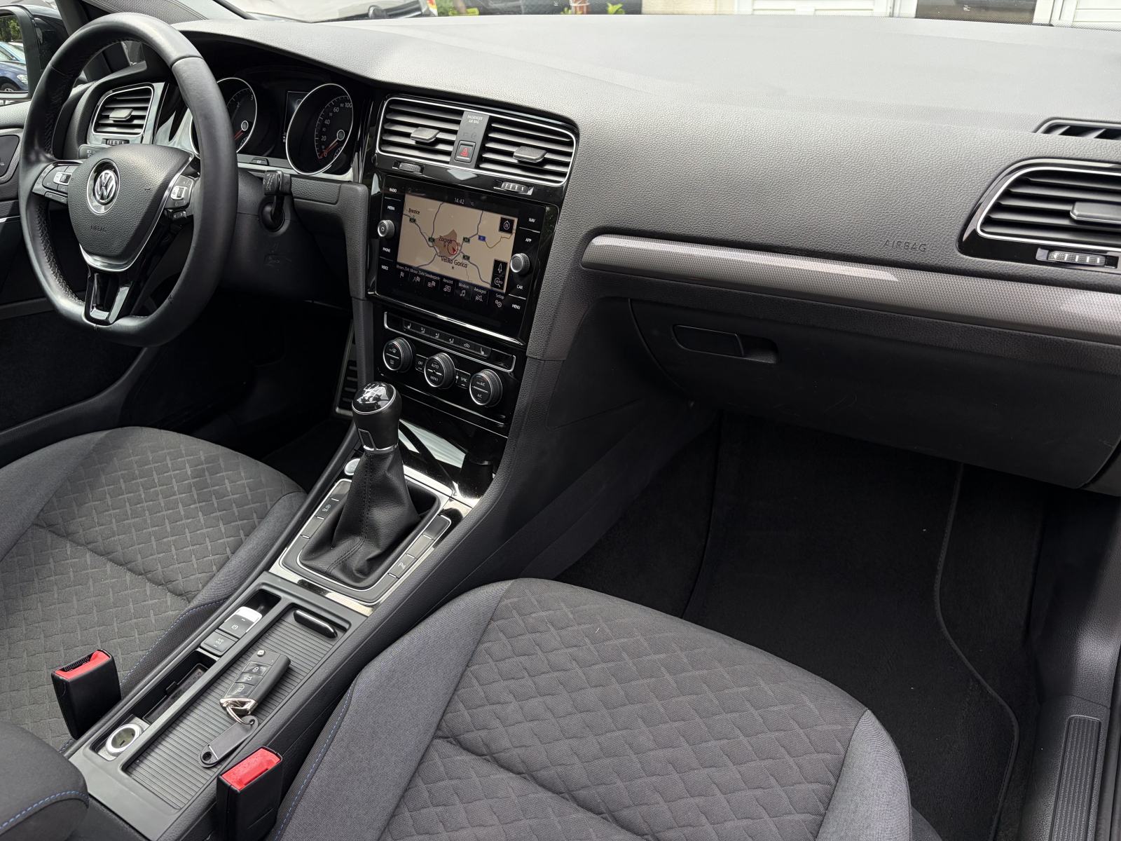 VW Golf 7,5 2,0 TDI ACC *Panorama* *1.vlasnik* *Servisna* *Jamstvo*, fotografija 18
