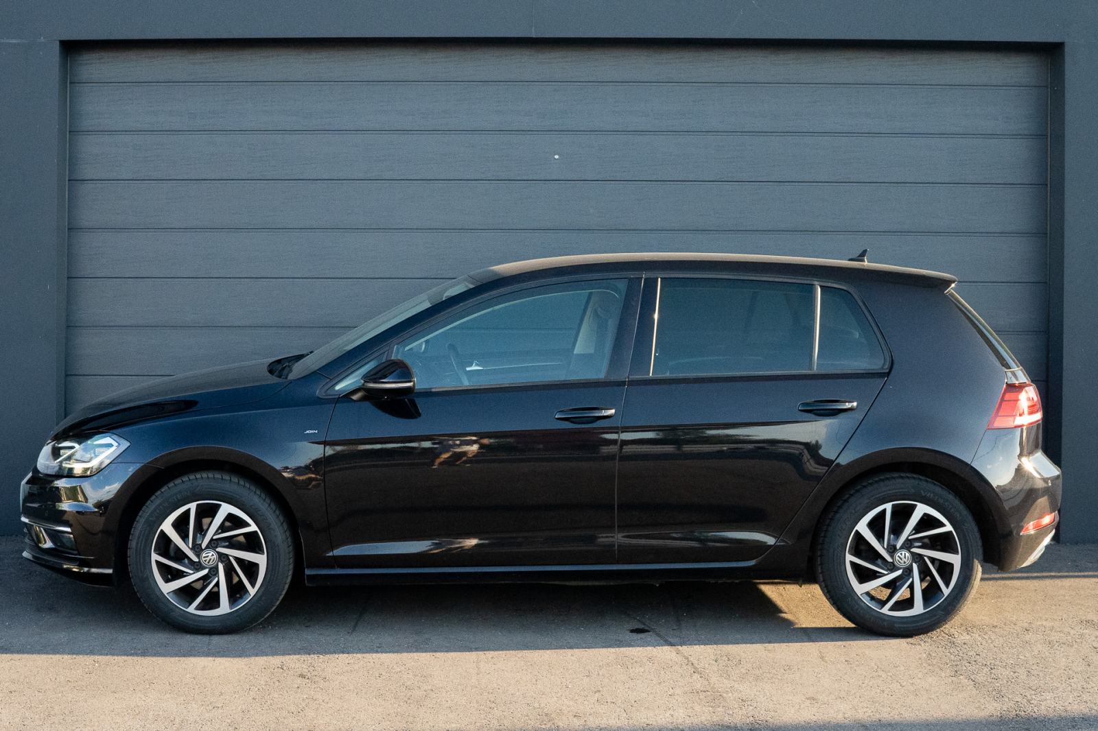 VW Golf 7.5 2,0 TDI, LED, Navi, ACC, u sutavu PDV-a, fotografija 4