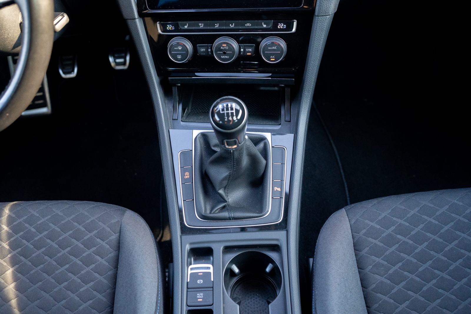 VW Golf 7.5 2,0 TDI, LED, Navi, ACC, u sutavu PDV-a, fotografija 10