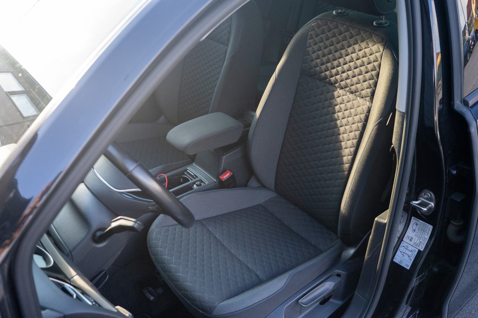 VW Golf 7.5 2,0 TDI, LED, Navi, ACC, u sutavu PDV-a, fotografija 7