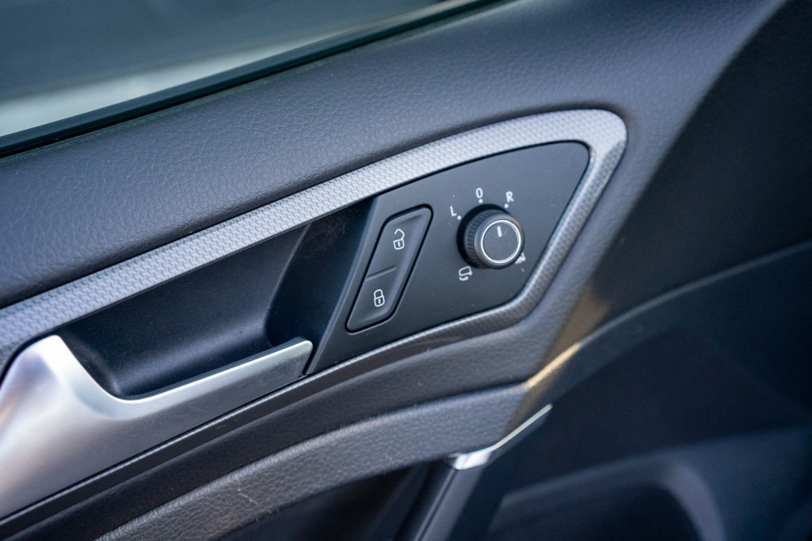 VW Golf 7.5 2,0 TDI, LED, Navi, ACC, u sutavu PDV-a, fotografija 13